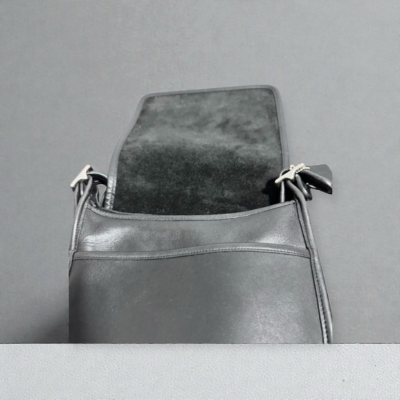 Vintage Coach Legacy Studio Flap 9144 black with Hang Tag in Great Condition - Picture 4 of 8